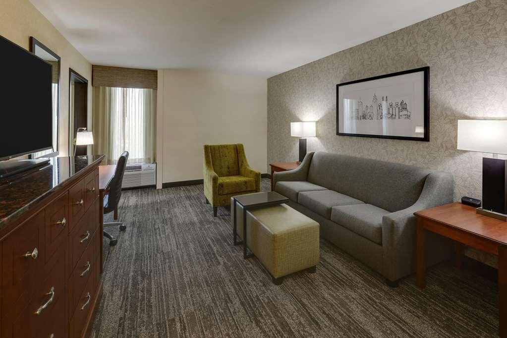 Drury & Atlanta Hotel