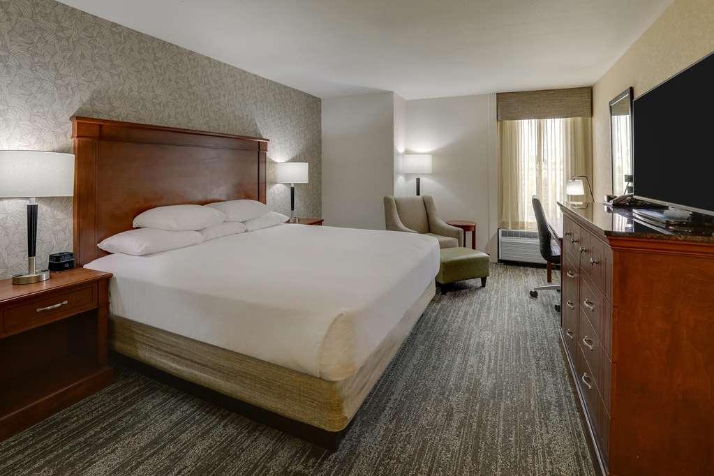 Drury & Atlanta Hotel
