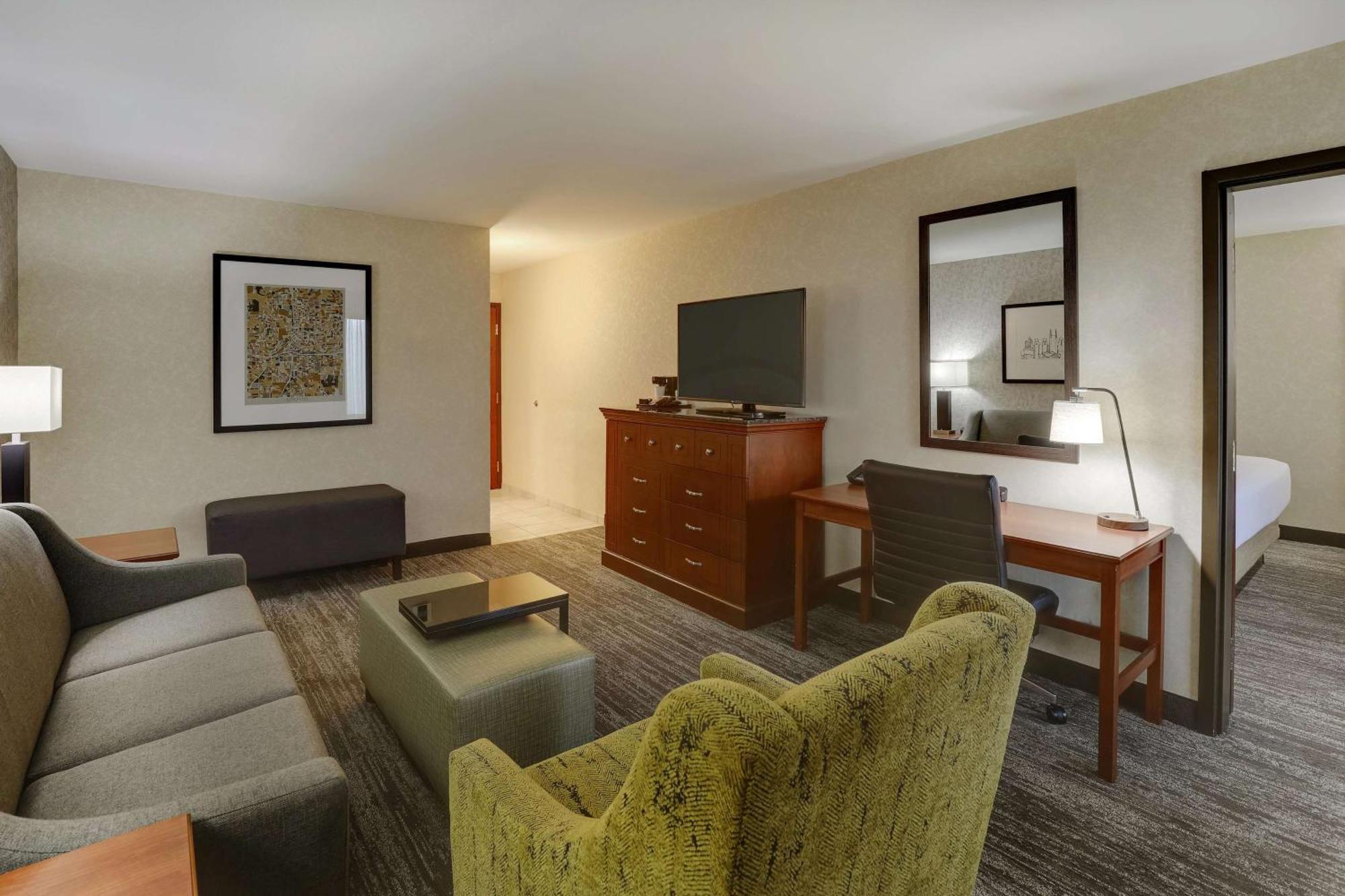 Drury & Atlanta Hotel